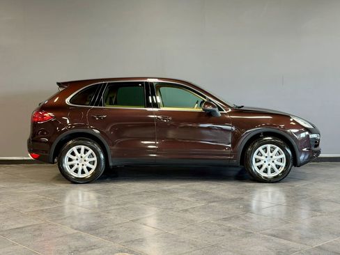 Used 2014 Porsche Cayenne Platinum Edition AWD/4WD image 5