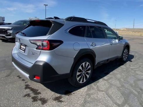 Used 2024 Subaru Outback Limited AWD/4WD image 8