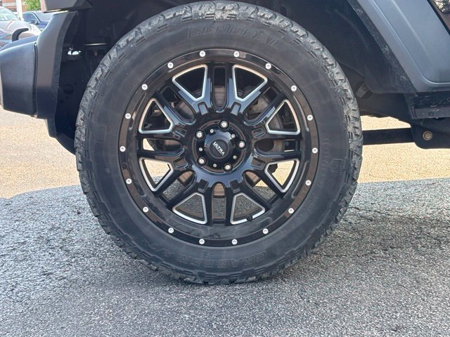 Used 2018 Jeep Wrangler Unlimited Sport AWD/4WD image 3