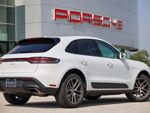 Certified 2026 Porsche Macan AWD/4WD image 15