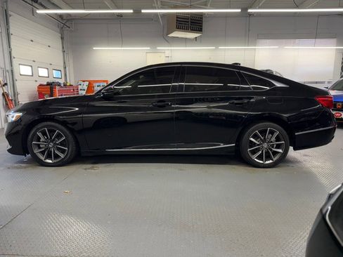 Used 2021 Honda Accord EX-L image 12