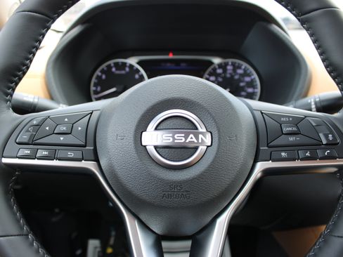 New 2025 Nissan Sentra SV w/ SV Premium Package image 23