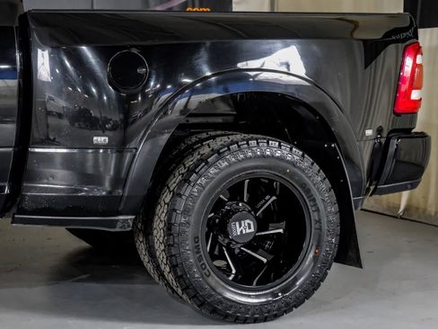 Used 2022 RAM 3500 Limited image 14