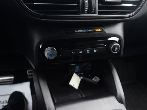 Used 2023 Ford Escape ST-Line Select w/ Tech Pack #2 image 11