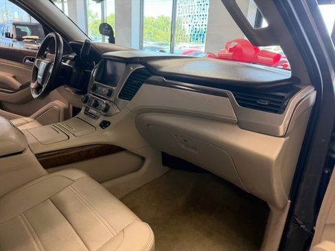 Used 2018 GMC Yukon XL Denali AWD/4WD image 37