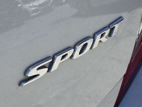Used 2021 Honda Civic Sport image 6