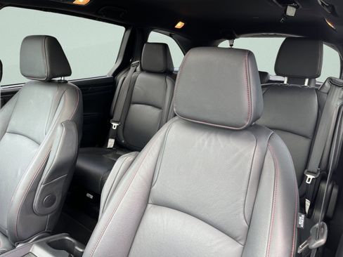Used 2025 Honda Odyssey Sport-L image 14