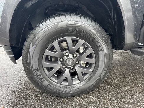 Certified 2023 Toyota Tacoma SR5 AWD/4WD image 44