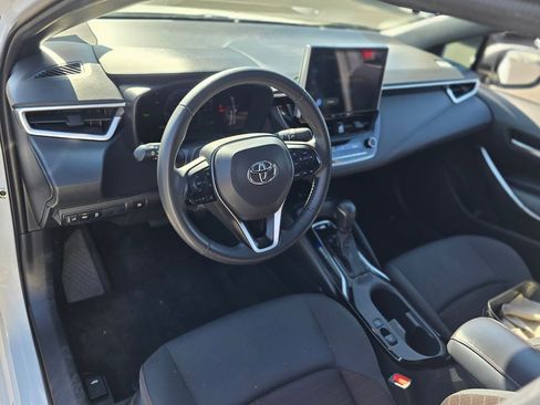 Used 2025 Toyota Corolla SE w/ SE Premium Package FWD image 20