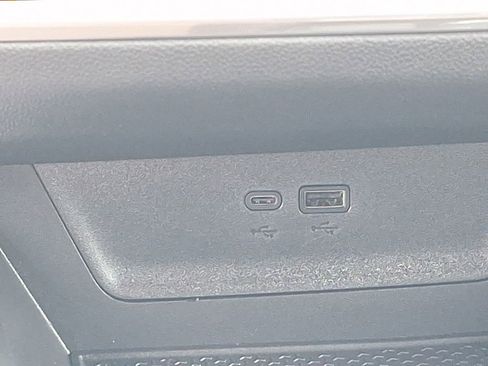 New 2026 Chevrolet Equinox ACTIV w/ Convenience Package III image 24