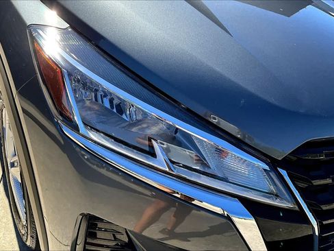 Used 2025 Nissan Kicks Play S image 25