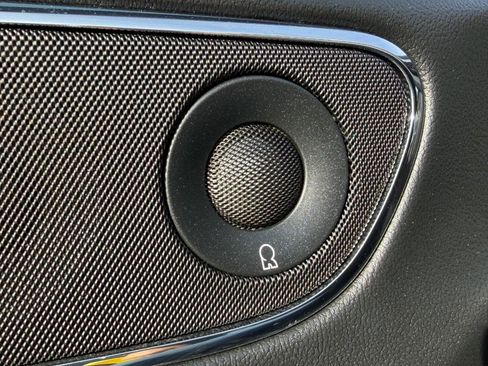 Used 2017 Lincoln Continental Reserve w/ Technology Package image 33