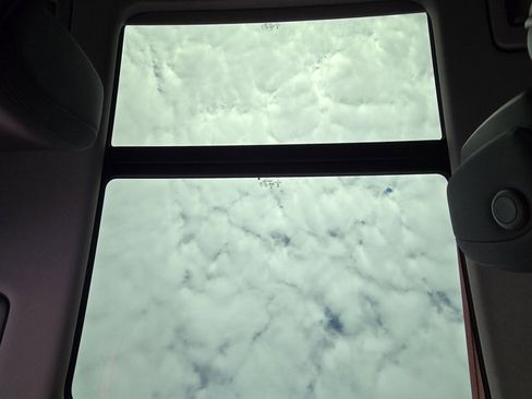 Used 2021 Audi Q3 2.0T Premium image 23