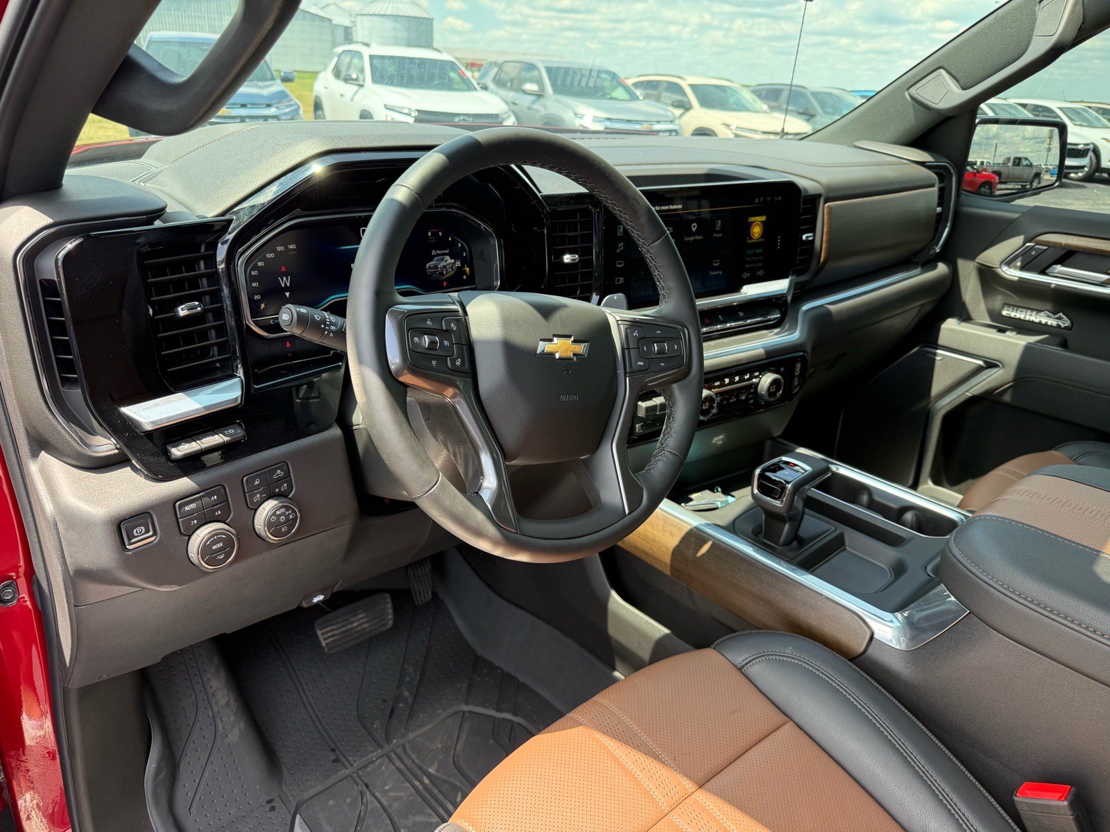 Used 2025 Chevrolet Silverado 1500 High Country AWD/4WD image 17