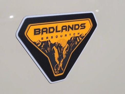 New 2026 Ford Bronco Badlands w/ Wildtrak Package AWD/4WD image 7