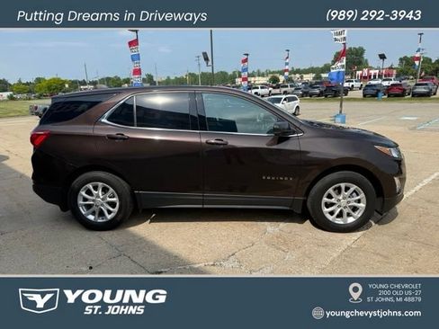 Used 2020 Chevrolet Equinox LT w/ Driver Convenience Package FWD image 6