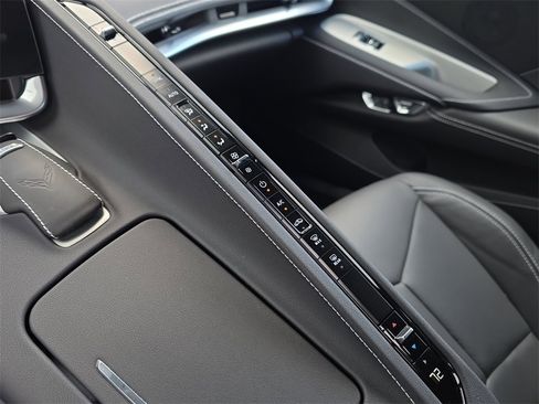 Used 2024 Chevrolet Corvette Stingray Coupe w/ 1LT image 25