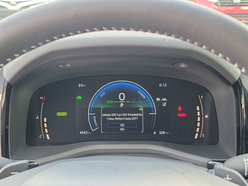 Used 2025 Toyota Camry SE image 30