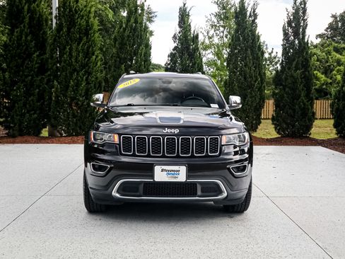 Used 2018 Jeep Grand Cherokee Limited AWD/4WD image 3