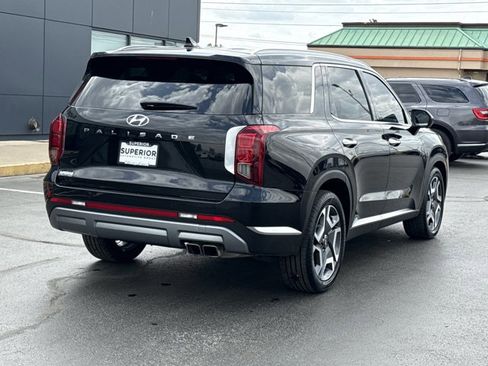 Used 2024 Hyundai Palisade Limited FWD image 3
