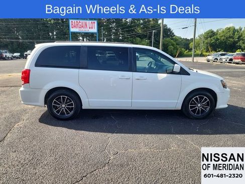 Used 2019 Dodge Grand Caravan GT FWD image 6