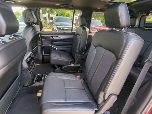 New 2026 Jeep Grand Wagoneer Limited AWD/4WD image 17