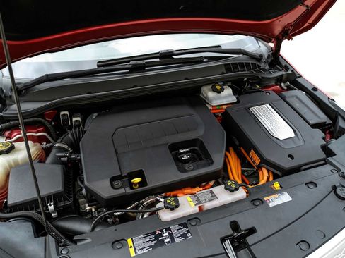 Used 2015 Chevrolet Volt w/ Enhanced Safety Package 1 FWD image 48