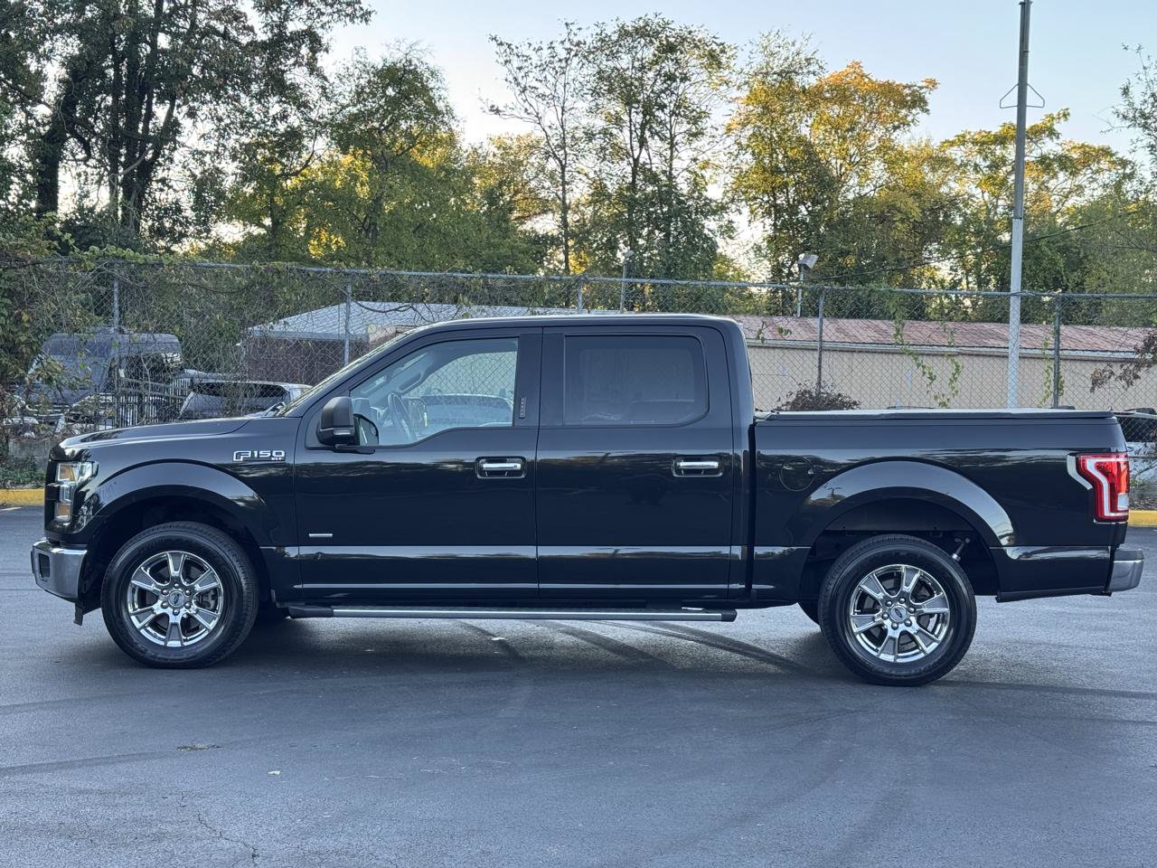 Used 2015 Ford F150 XLT w/ Equipment Group 302A Luxury RWD image 9
