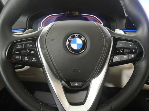 Used 2023 BMW 540i xDrive w/ Premium Package AWD/4WD image 18