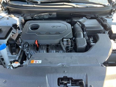 Used 2016 Hyundai Sonata SE image 5