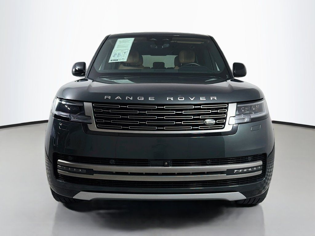Certified 2024 Land Rover Range Rover SE AWD/4WD image 2