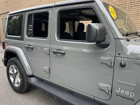 Used 2021 Jeep Wrangler Unlimited Sahara AWD/4WD image 7