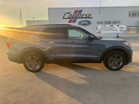 New 2026 Ford Explorer Active w/ Active Comfort Package image 6