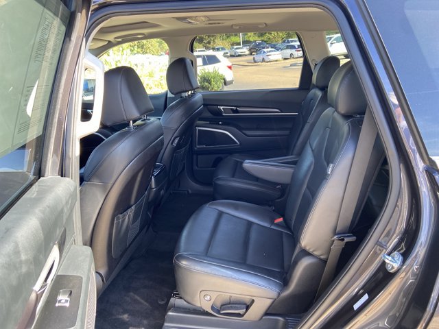 Used 2025 Kia Telluride S FWD image 33