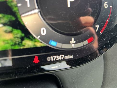 Used 2024 Land Rover Range Rover Sport SE image 28