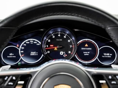 Certified 2023 Porsche Cayenne Platinum Edition image 15