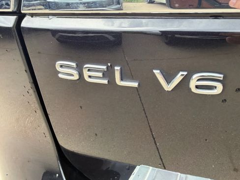 Used 2023 Volkswagen Atlas SEL AWD/4WD image 6