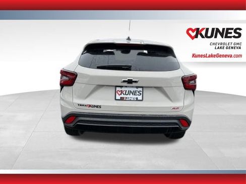 New 2026 Chevrolet Trax RS w/ Driver Confidence Package FWD image 6