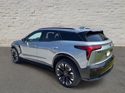 Used 2025 Chevrolet Blazer EV RS AWD/4WD image 3