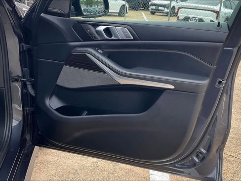 Used 2020 BMW X7 M50i AWD/4WD image 28