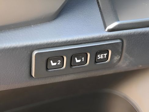 Used 2023 Lexus GX 460 Luxury w/ Sport Design Package image 11