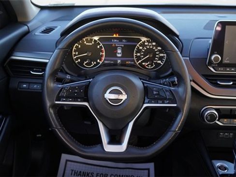 Used 2024 Nissan Altima 2.5 SR image 17