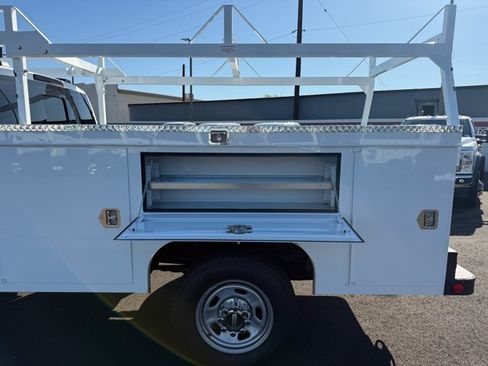 New 2026 Ford F350 XL w/ XL Chrome Package AWD/4WD image 13