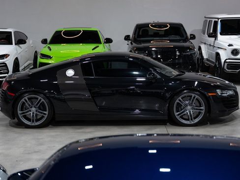 Used 2012 Audi R8 V8 image 7