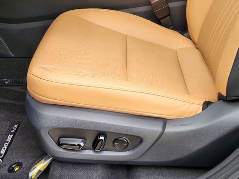 Used 2025 Lexus NX 250 FWD w/ Accessory Package (Z1) image 24