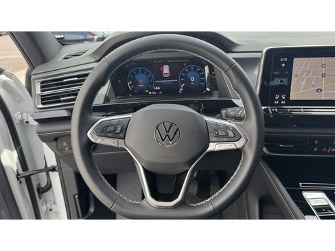 New 2026 Volkswagen Atlas Cross Sport SEL AWD/4WD image 16