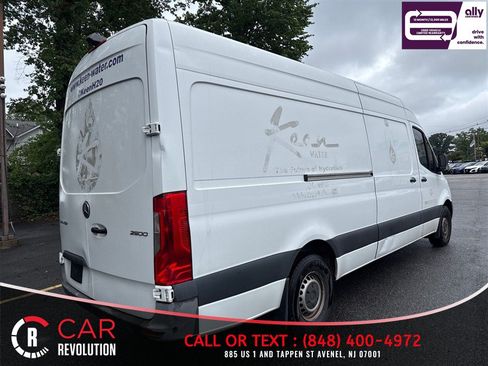 Used 2021 Mercedes-Benz Sprinter 2500 image 6