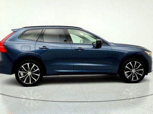 Used 2025 Volvo XC60 B5 Ultra w/ Protection Package Premier AWD/4WD image 4