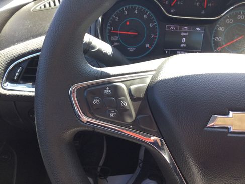 Used 2016 Chevrolet Cruze LT w/ Convenience Package FWD image 14