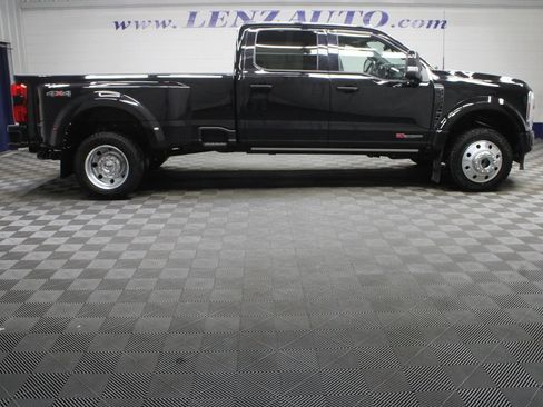 Used 2025 Ford F450 Platinum AWD/4WD image 2